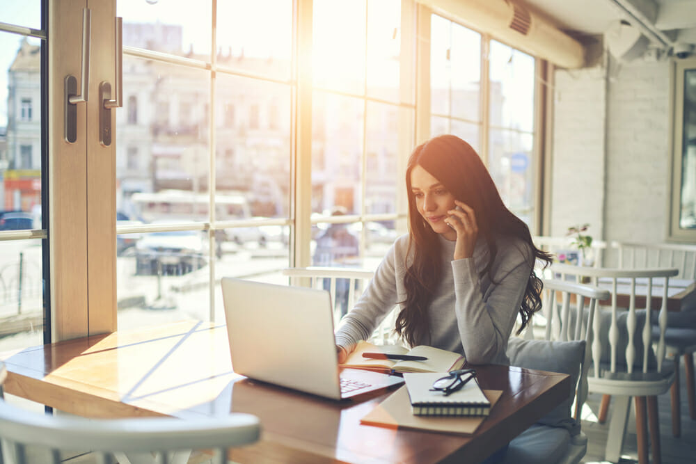 Conduct Better Phone Interviews: 5 Strategies for Freelance Writers